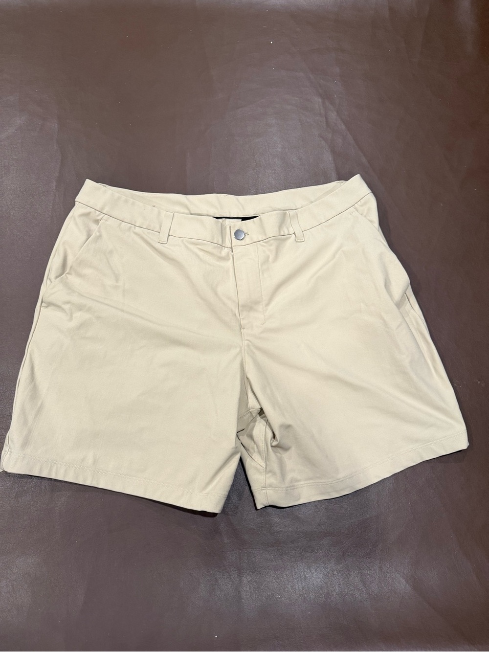 Lululemon Commission 7inch shorts
